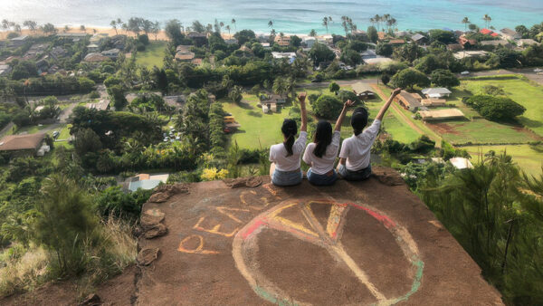 Ehukai Pillbox Hike – A Scenic Spot with Panoramic Views of the North Shore Coastline