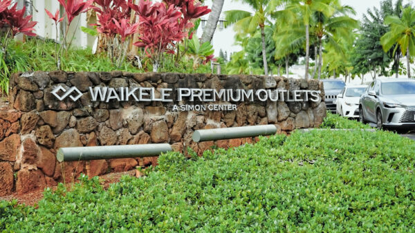 Waikele Premium Outlets – Top 10 Popular Shops with the Best Deals