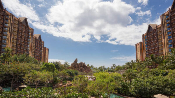 Aulani Disney Resort & Spa – Hawaii’s Premier Hotel in Ko Olina