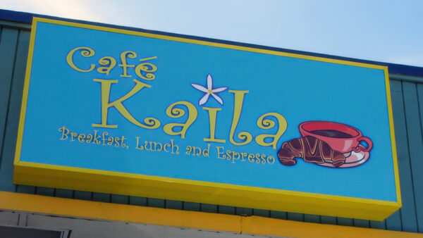 Cafe Kaila – Home of Hawaii’s Most Popular Pancakes Piled High with Fruit