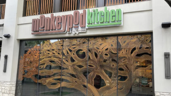 Monkeypod Kitchen – Popular Restaurant for Creative Hawaiian Cuisine