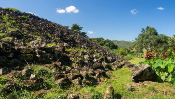 Hawaii’s Top 10 Spiritual Power Spots – Classic Healing Sites & Soothing Hidden Gems