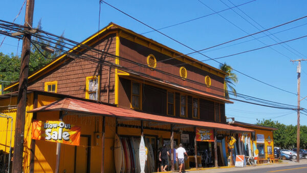 Surf n’ Sea – Hawaii’s Largest and Most Popular Surf Shop