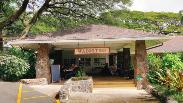 Waioli Kitchen & Bake Shop – A Charming Cafe Restaurant Nestled in a Manoa Forest