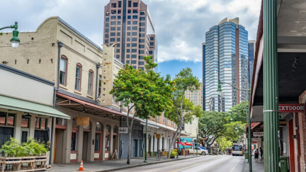 Best Shopping in Honolulu – Must-Visit Classic Spots and Hidden Gems