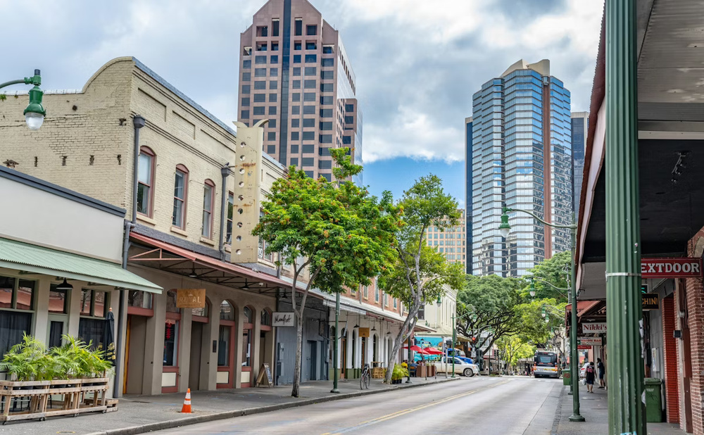 Best Shopping in Honolulu – Must-Visit Classic Spots and Hidden Gems