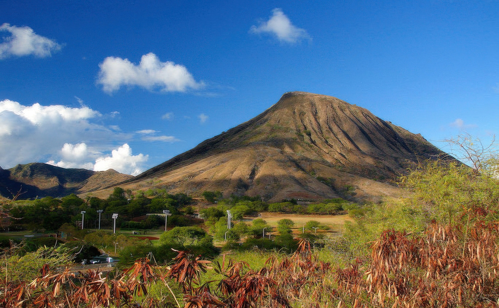 Koko Head Trail – One of the Most Breathtaking Views and Popular Hiking Spots in Hawaii