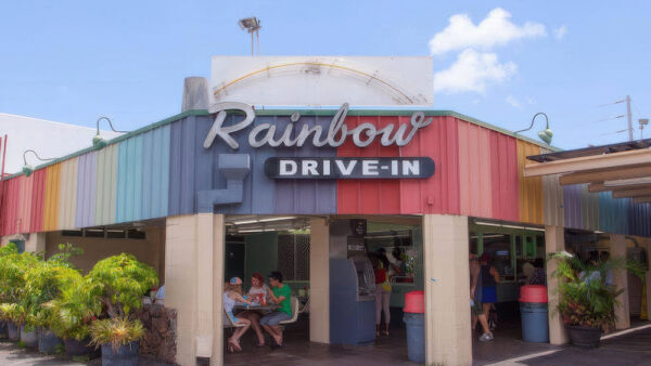 Rainbow Drive-In in Honolulu – Hawaii’s Most Popular Loco Moco and Mixed Plate
