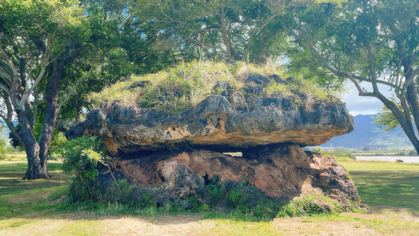 Pohaku Lanai (Balance Rock) – The Only Mystical Power Spot on Oahu’s North Shore