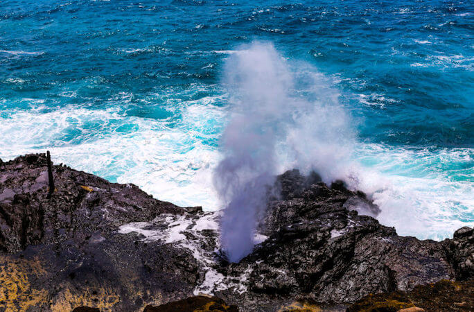 ハロナ潮吹き岩 オアフ島東海岸のおすすめ絶景スポット ハワイの現地オプショナルツアー アロアロトラベル