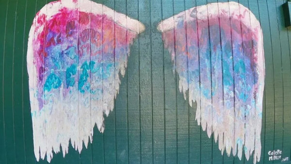 天使の羽【ハワイで超人気の壁画！インスタ映え抜群アート】